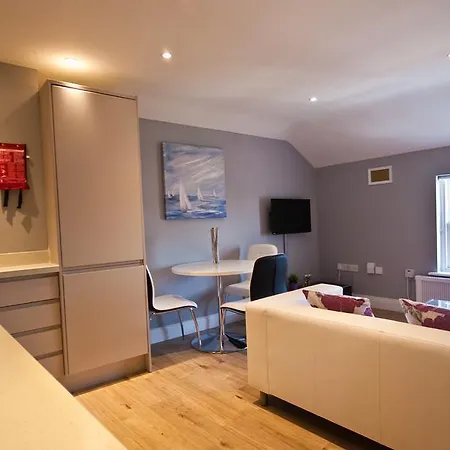 Apartamento & *