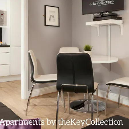 & Apartment *
