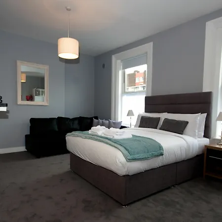 & Apartment *